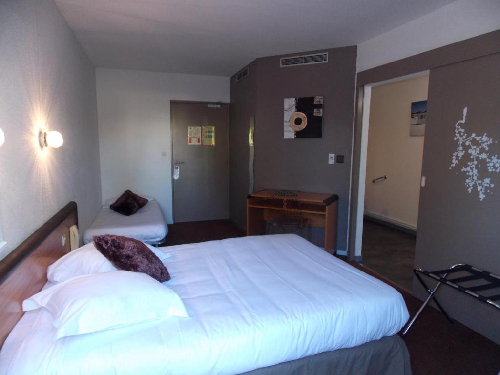 Hotel Du Delta Biganos Zewnętrze zdjęcie