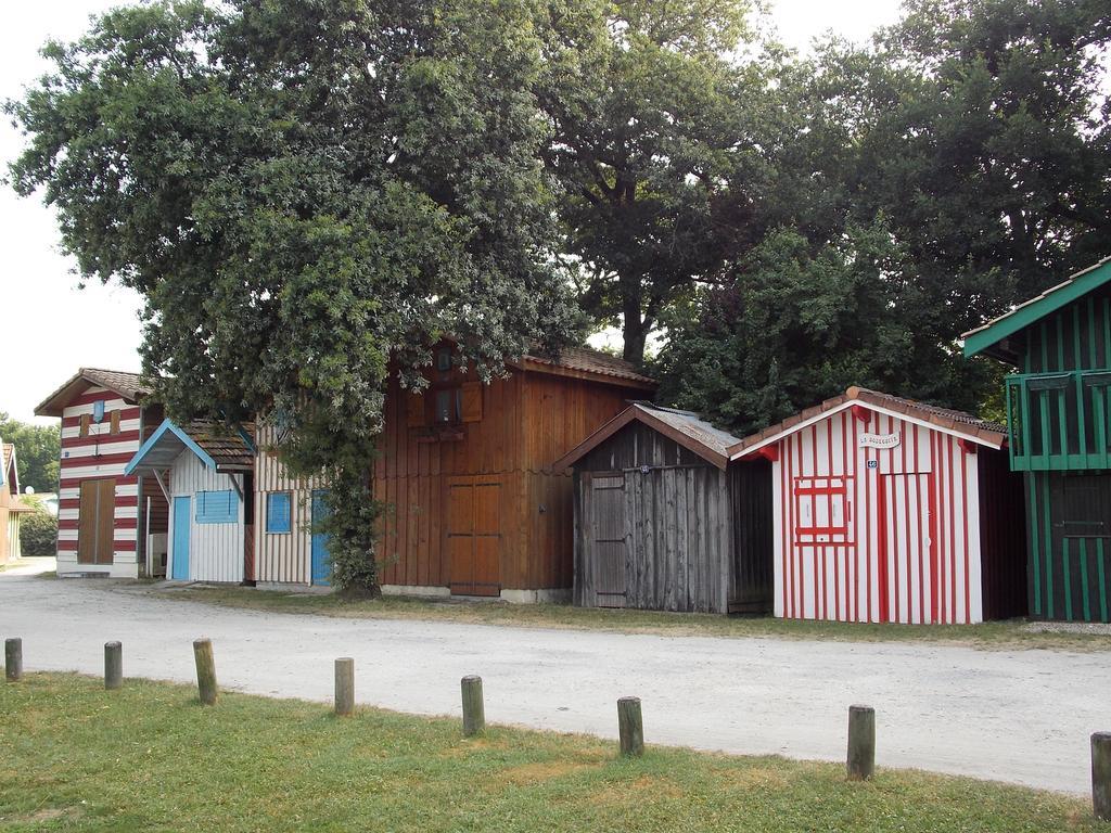 Hotel Du Delta Biganos Zewnętrze zdjęcie